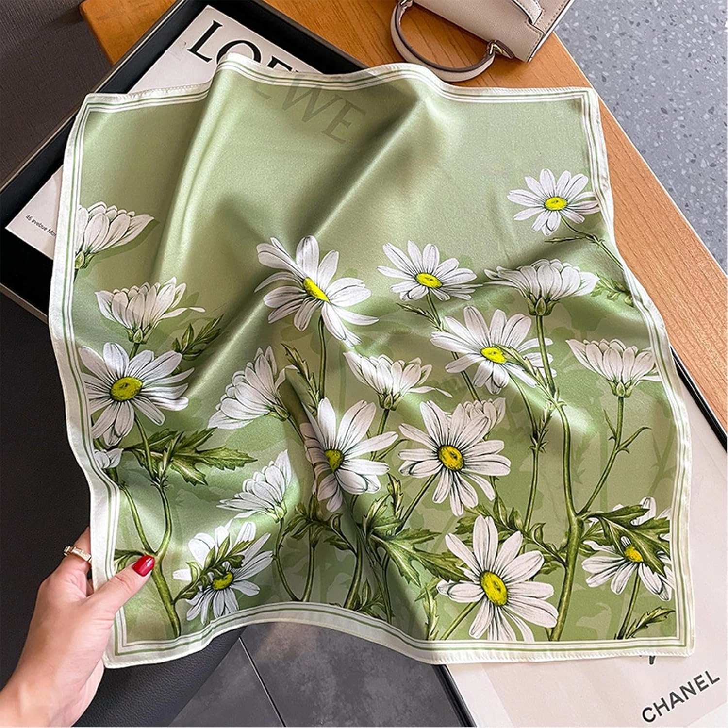 Aufeel 100% Real Mulberry Silk Women Small Square Neck Scarfs 21" Lightweight Headscarf Printed Neckerchief Gift Packed