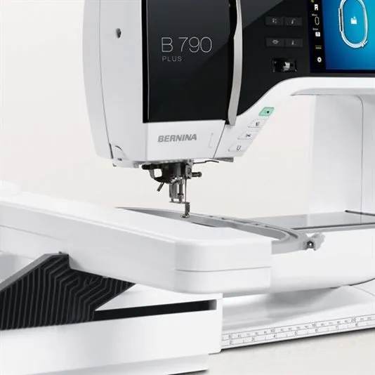 Bernina 790 Plus