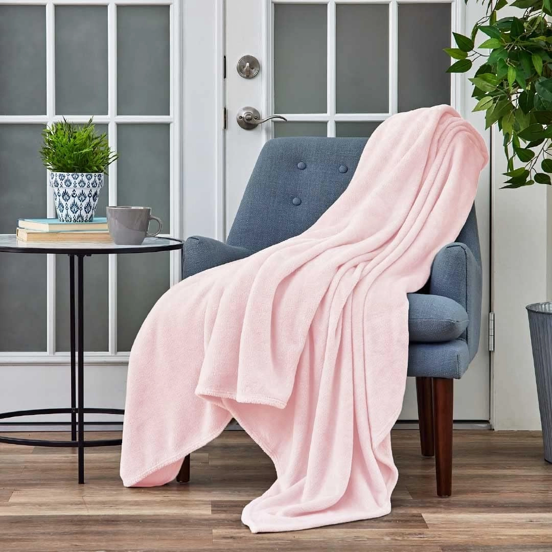 Cosy House Collection Everyday 1500 Series Fleece Blanket - Master Bedroom Essentials - All Season, Stays Fresh & Clean - Soft, Breathable & Skin-Friendly (King/Cal King, Pink)
