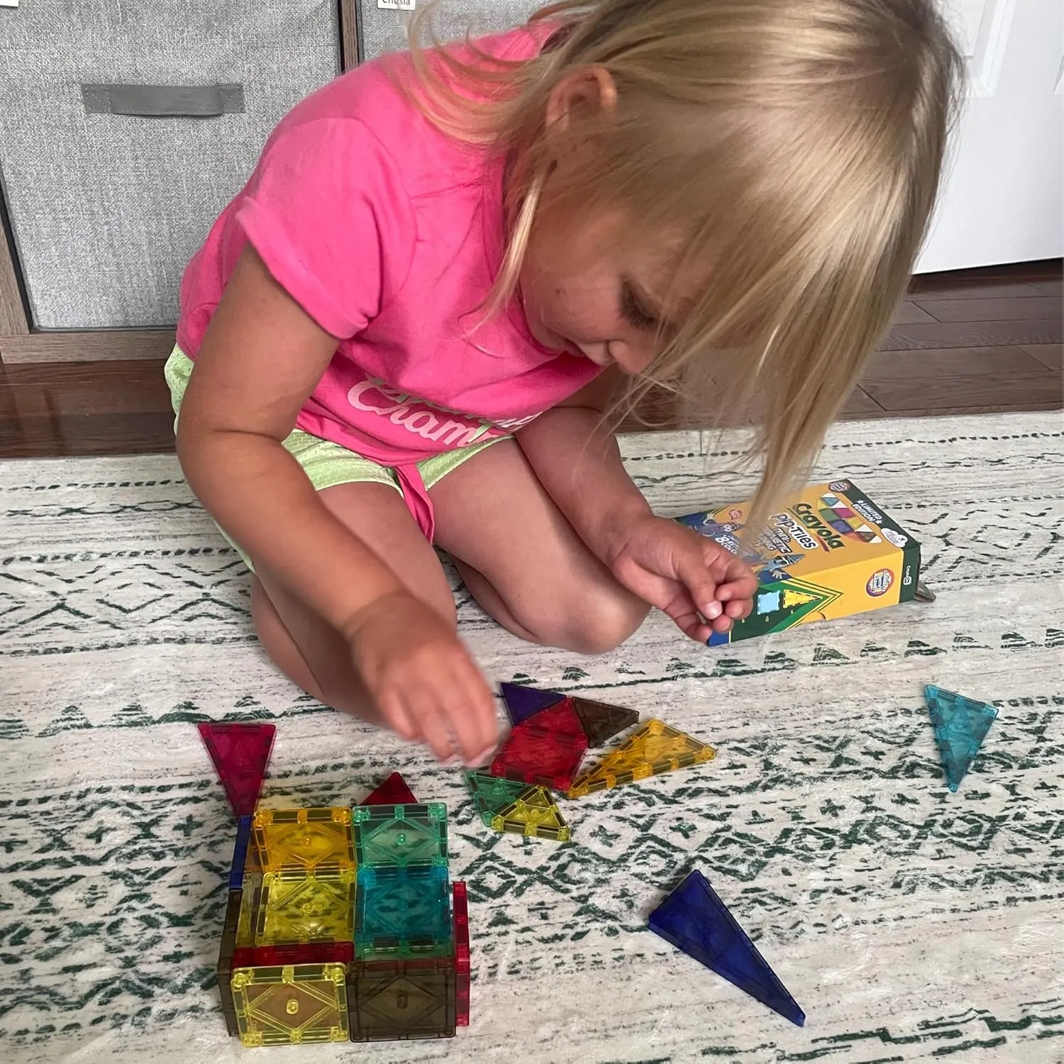 CreateOn Crayola Retro PIP Magnetic Tiles, Mini Building Set for Kids, Magnetic Tiles, Kids’ Building Toys, STEM & Montessori Toys for Boys and Girls Ages 3 , 24-Piece Set (Retro)