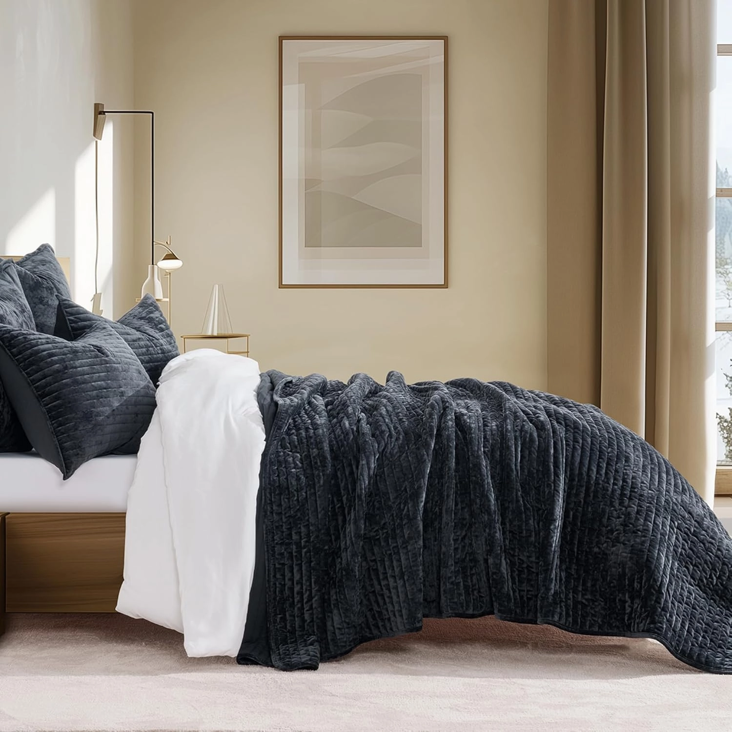 EVERGRACE Velvet Quilt Set King Size, Luxurious Soft Striped Channel Bedding Set, Lightweight Velvet Comforter for All Season, Oversized Bedspread Coverlet with 2 Matching Shams, Black