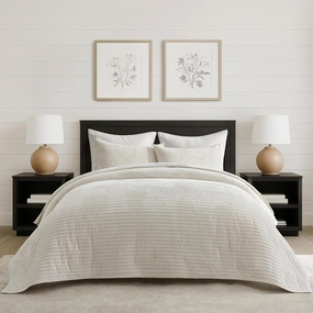 EVERGRACE Velvet Quilt Set King Size, Luxurious Soft Striped Channel Bedding Set, Lightweight Velvet Comforter for All Season, Oversized Bedspread Coverlet with 2 Matching Shams, Ivory White