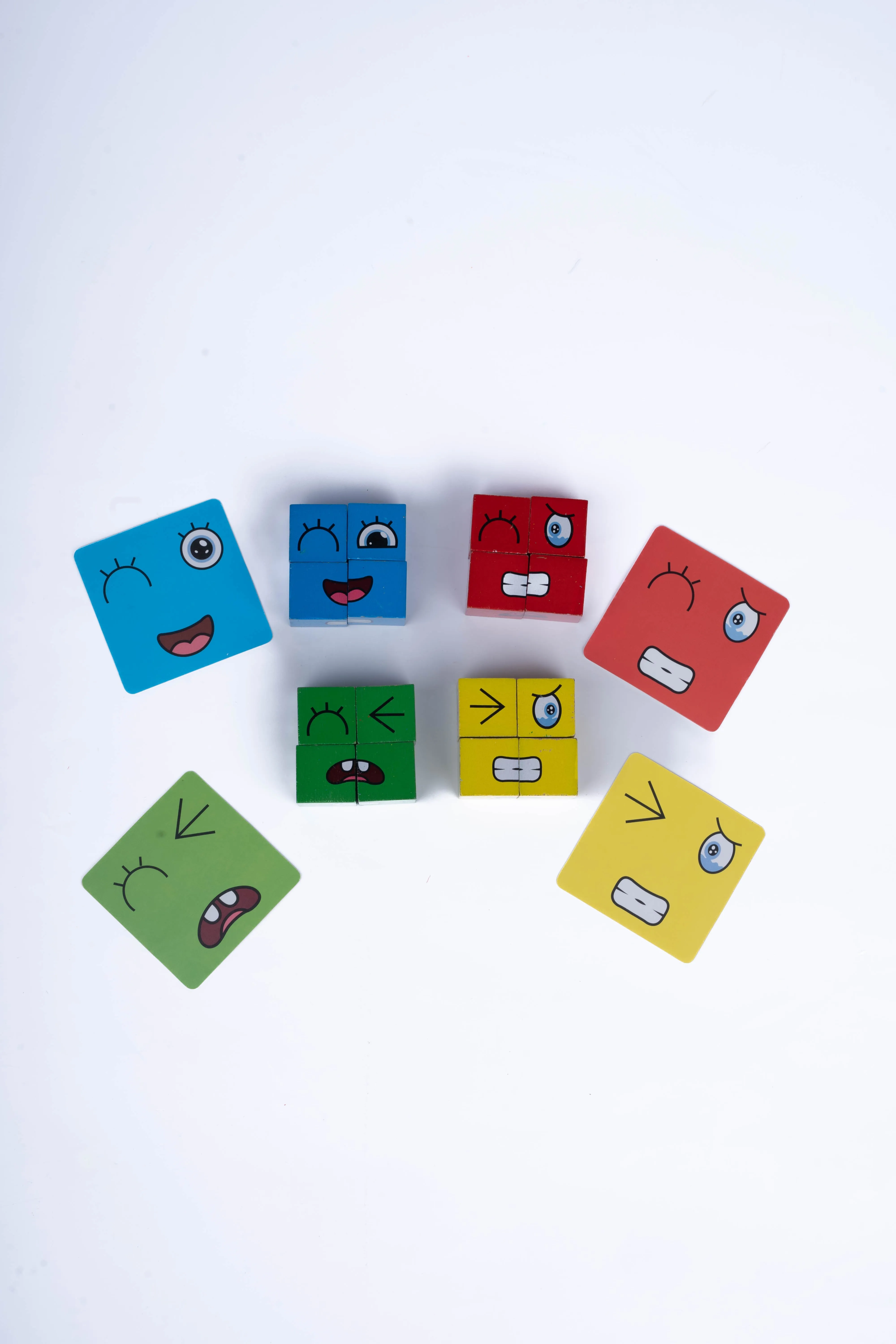 Face Changing Rubiks Cube with Pouch