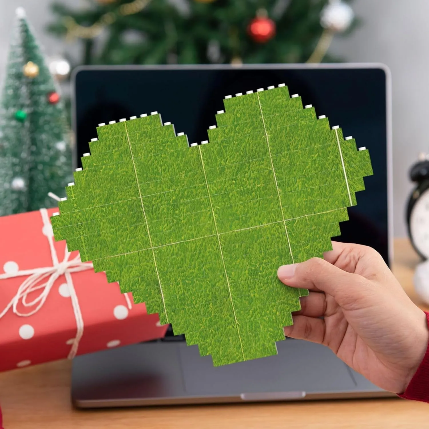 Green Grassland Print Building Brick Block Puzzle - Heart Shaped Picture Puzzles, Wooden Picture Jigsaw Puzzles Set