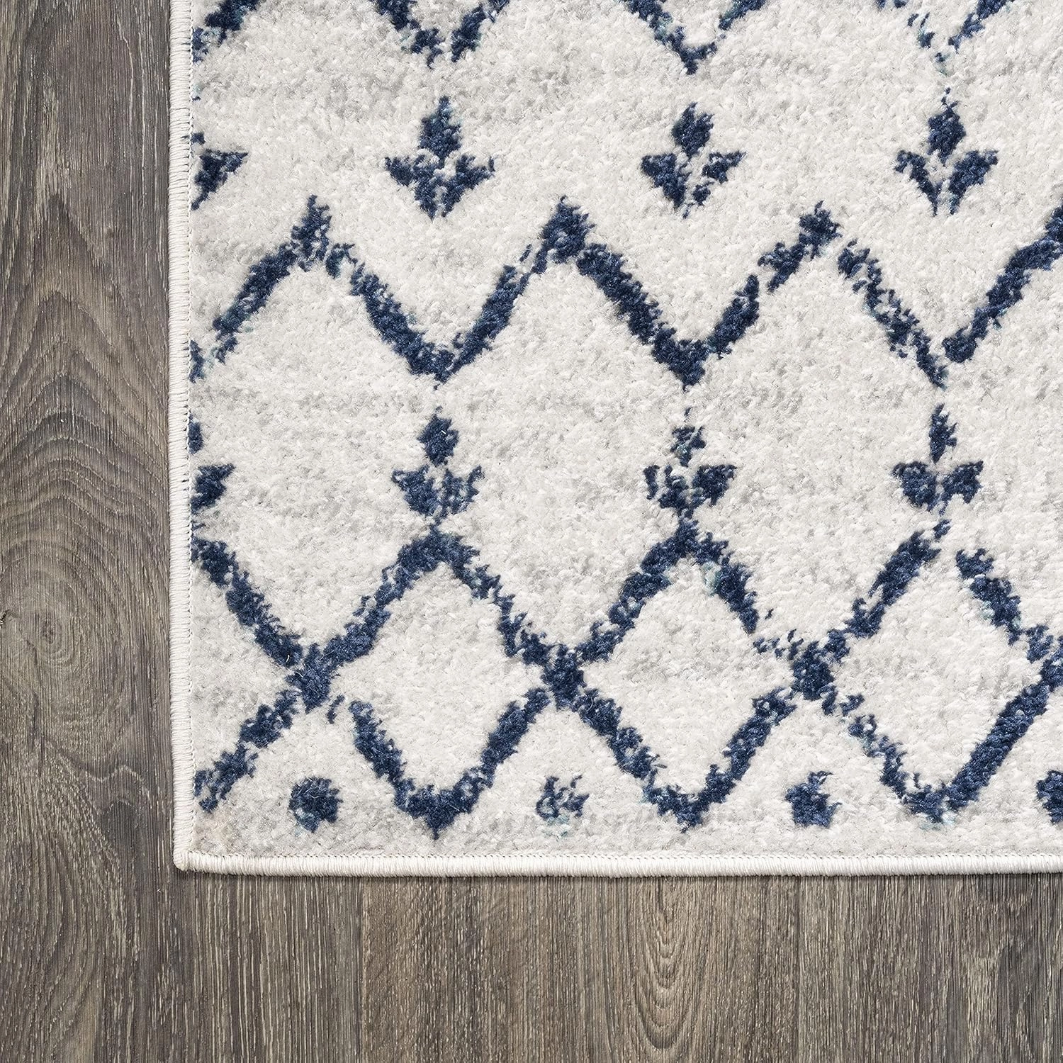 JONATHAN Y MOH101F-28 Moroccan Hype Boho Vintage Diamond Indoor Runner Rug Bohemian Easy-Cleaning Bedroom Kitchen Living Room Non Shedding, 2 X 8, Cream/Navy