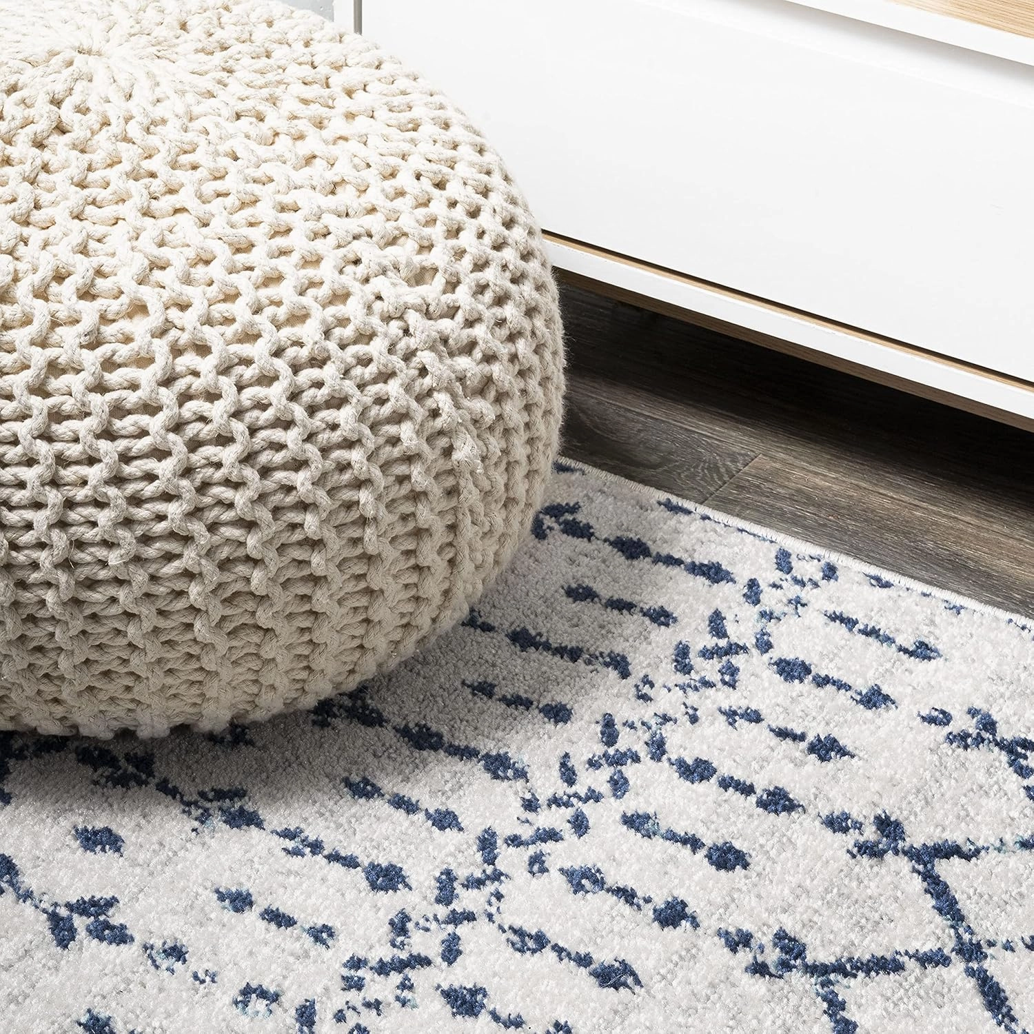 JONATHAN Y MOH101F-28 Moroccan Hype Boho Vintage Diamond Indoor Runner Rug Bohemian Easy-Cleaning Bedroom Kitchen Living Room Non Shedding, 2 X 8, Cream/Navy