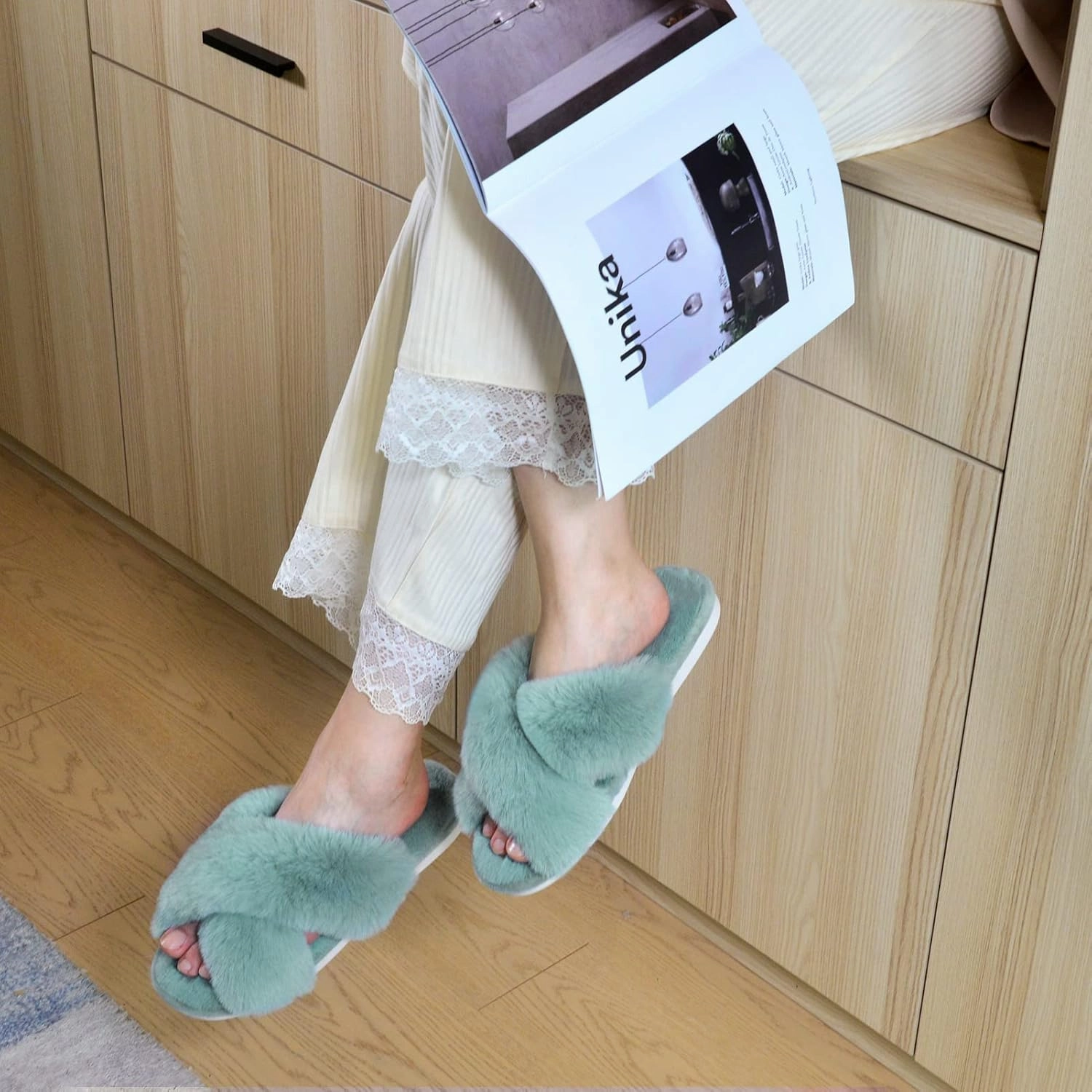 Parlovable Women's Fuzzy Slippers Comfy Cross Band House Shoes Memory Foam Open Toe Indoor Gifts for Ladies