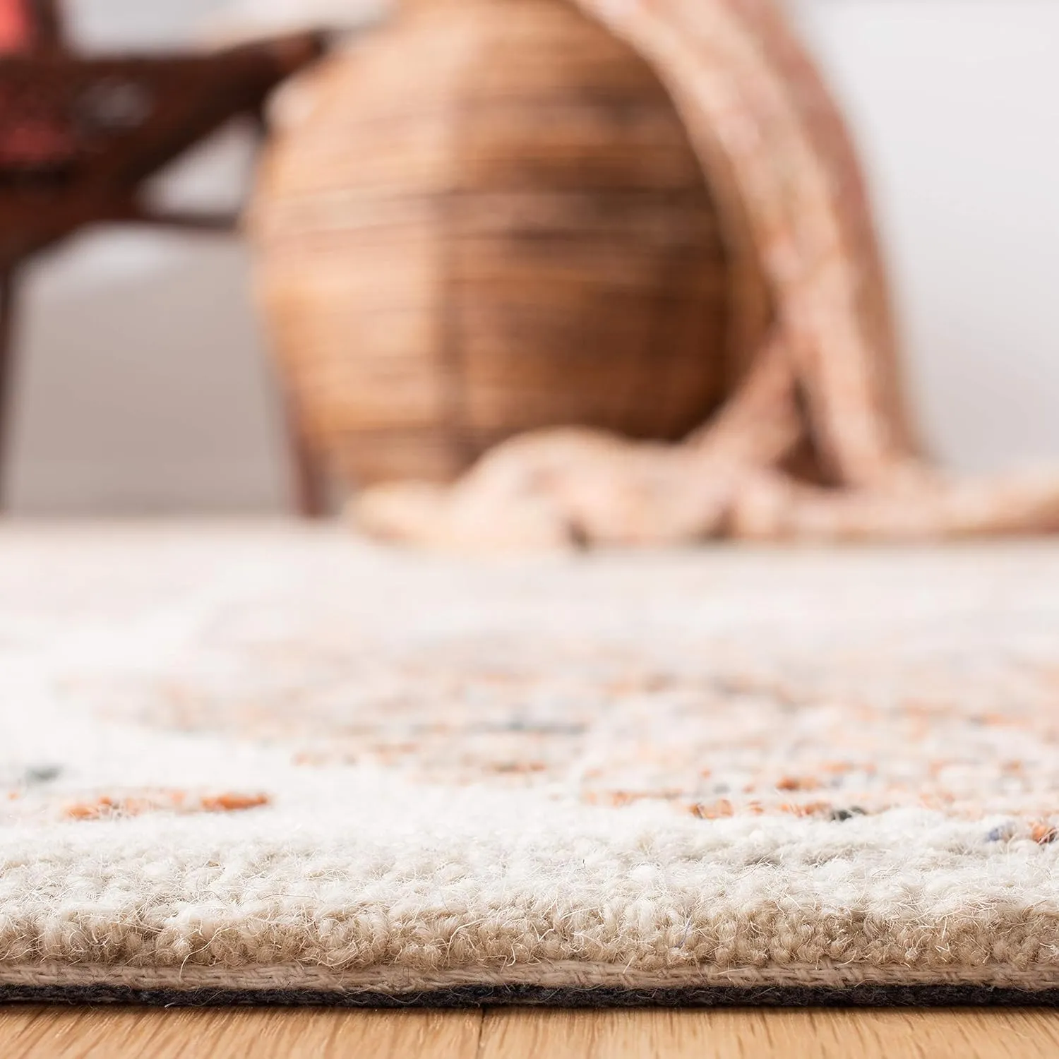 SAFAVIEH Capri Collection Area Rug - 7' Square, Ivory & Brown, Handmade Wool, Ideal for High Traffic Areas in Living Room, Bedroom (CPR208T)