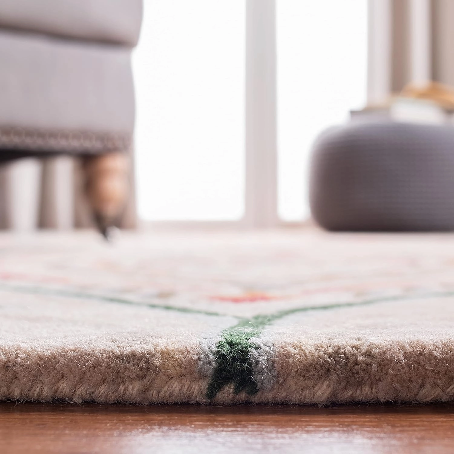 SAFAVIEH Bella Collection Area Rug - 9' x 12', Beige & Blue, Handmade Boho Wool, Ideal for High Traffic Areas in Living Room, Bedroom (BEL118B)