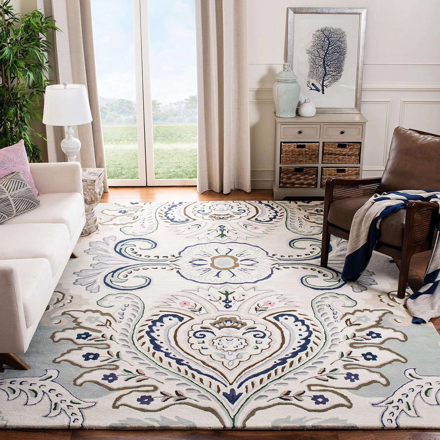SAFAVIEH Bella Collection Area Rug - 9' x 12', Ivory & Blue, Handmade Boho Wool, Ideal for High Traffic Areas in Living Room, Bedroom (BEL118M)