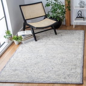 SAFAVIEH Ikat Collection Area Rug - 9' x 12', Silver, Handmade Wool, Ideal for High Traffic Areas in Living Room, Bedroom (IKT506G)