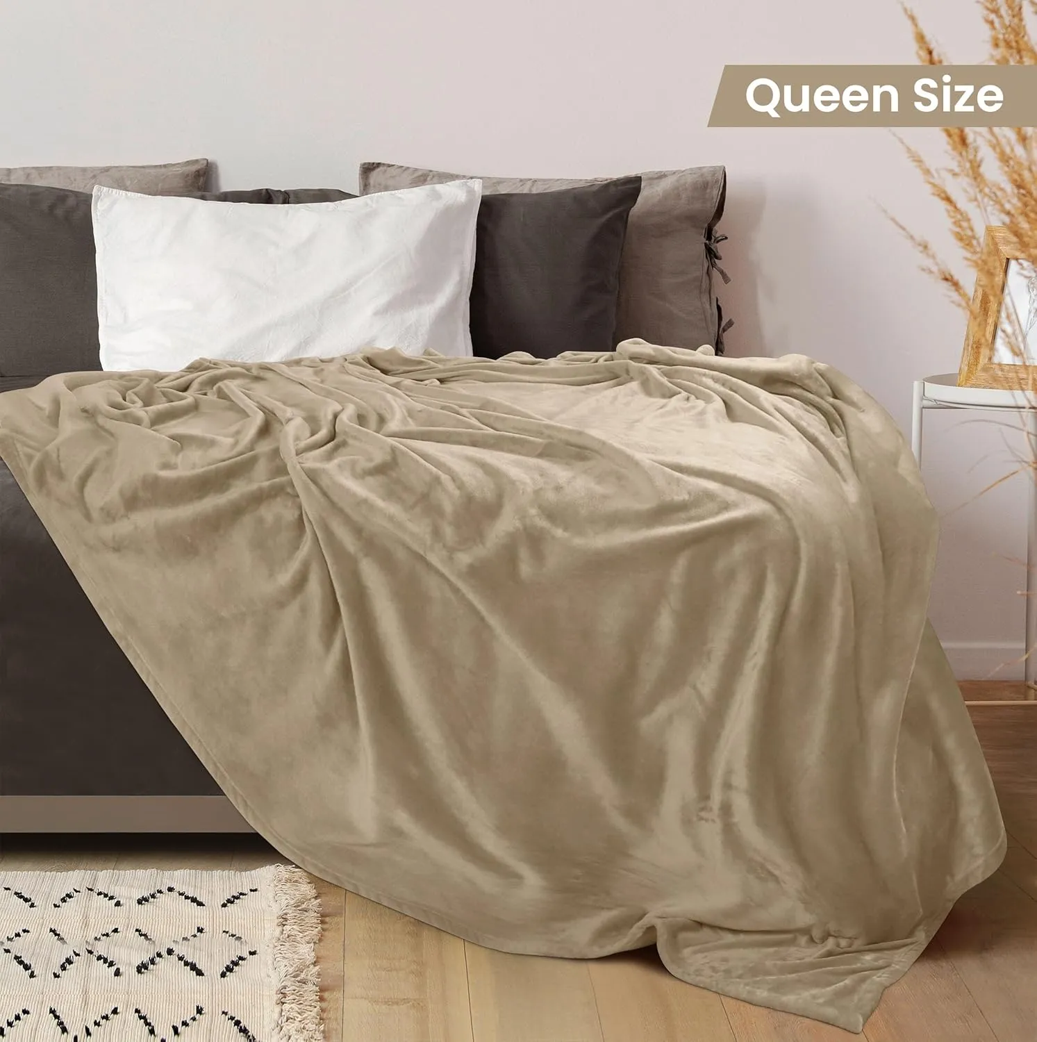 Utopia Bedding Fleece Blanket Queen Size Camel 300GSM Luxury Fuzzy Soft Anti-Static Microfiber Bed Blanket (90x90 Inch)