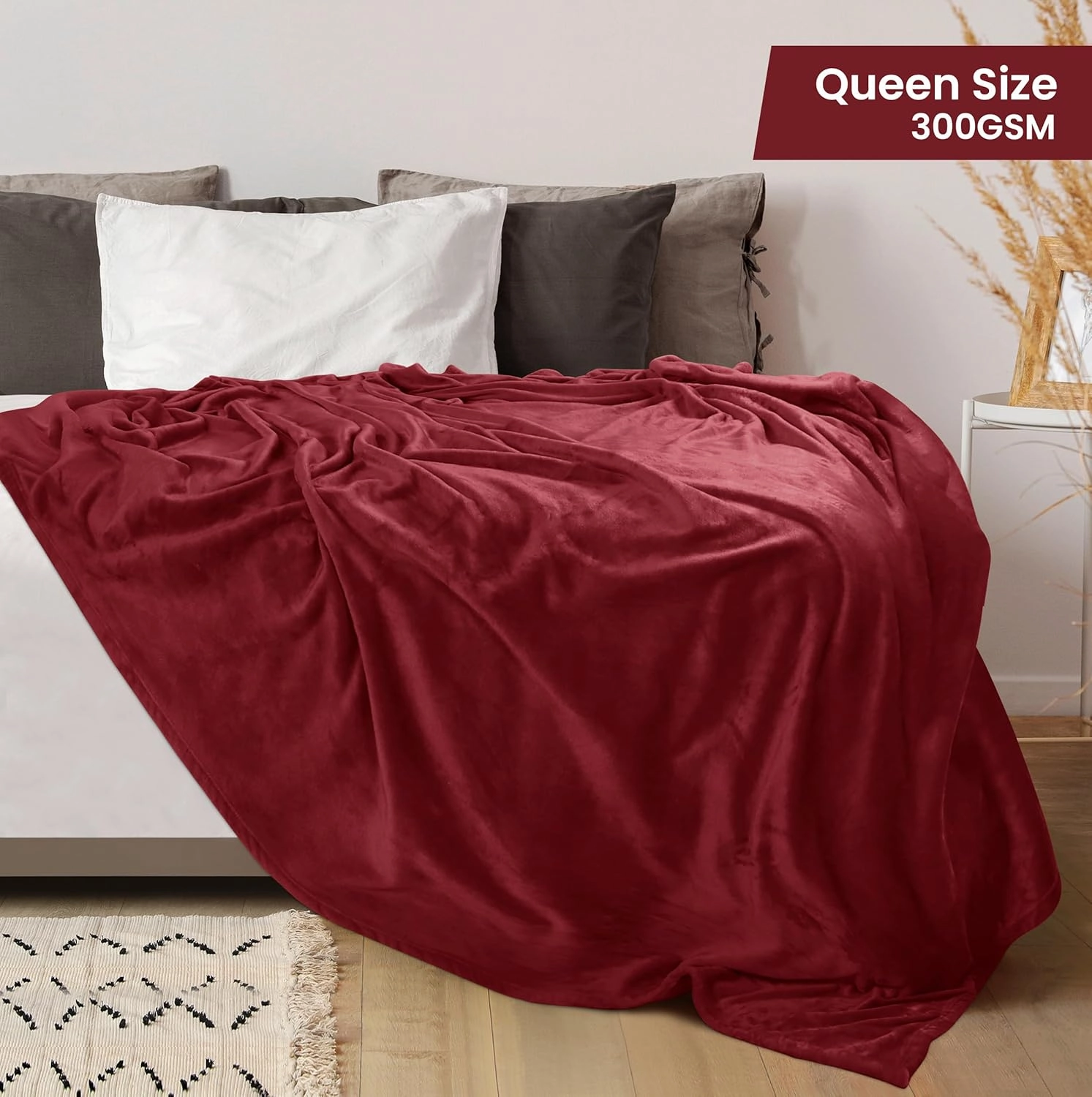 Utopia Bedding Fleece Blanket Queen Size Burgundy 300GSM Luxury Anti-Static Fuzzy Soft Microfiber Bed Blanket (90x90 Inch)