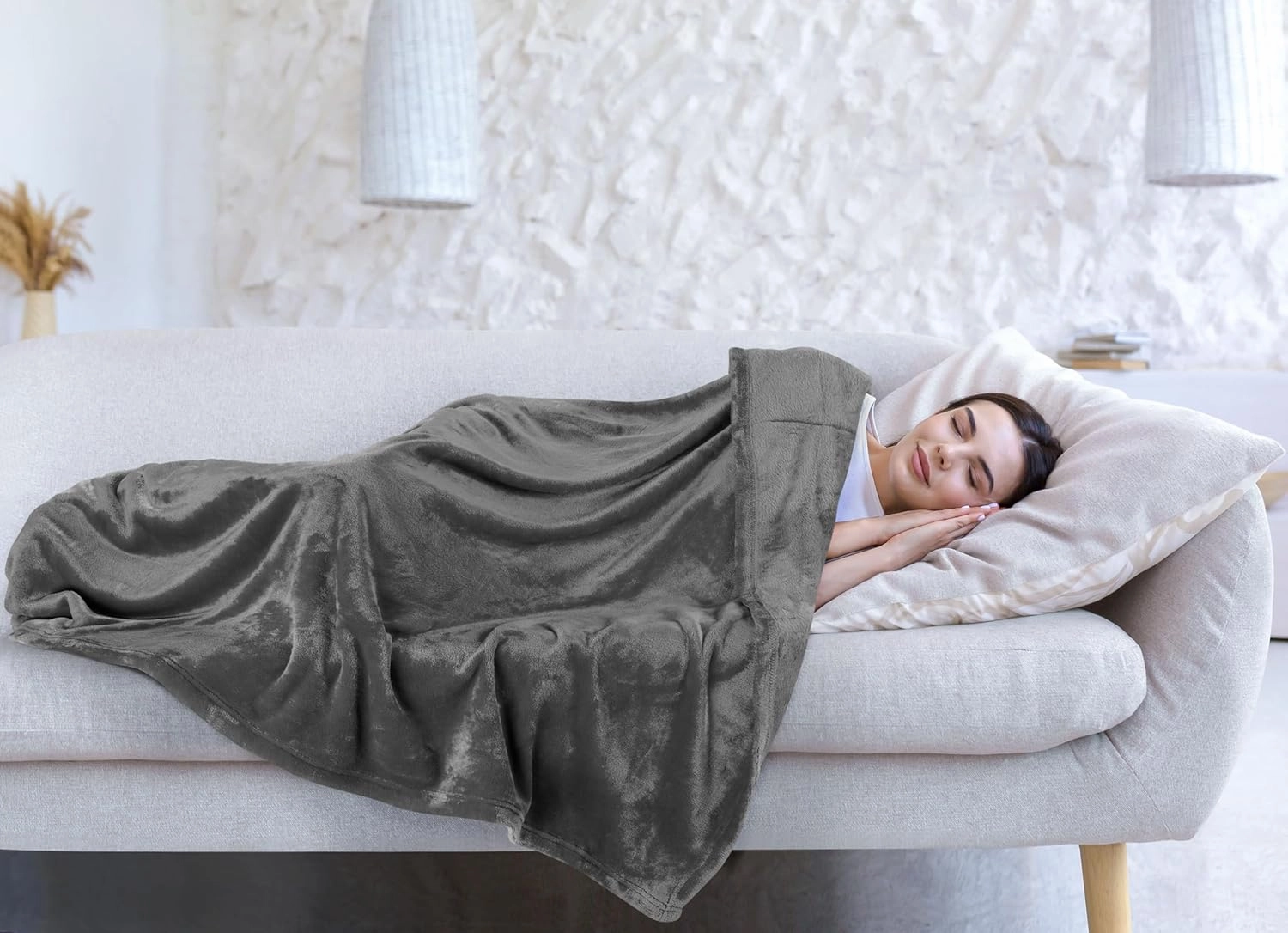 Utopia Bedding Fleece Blanket Queen Size Grey 300GSM Luxury Anti-Static Fuzzy Soft Microfiber Bed Blanket (90x90 Inch)