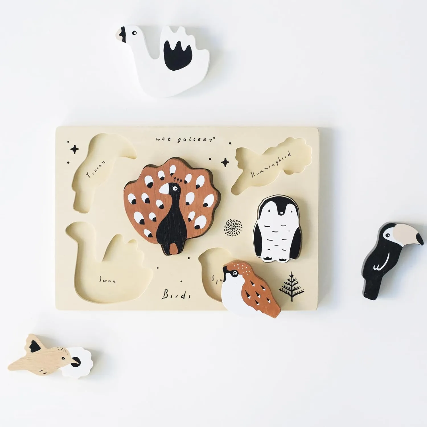 Wee Gallery Wooden Tray Puzzle Bugs, Montessori Toy for Toddlers and Preschoolers for Early Learning and Fine Motor Skill Development, Sustainable Educational Puzzle for Kids