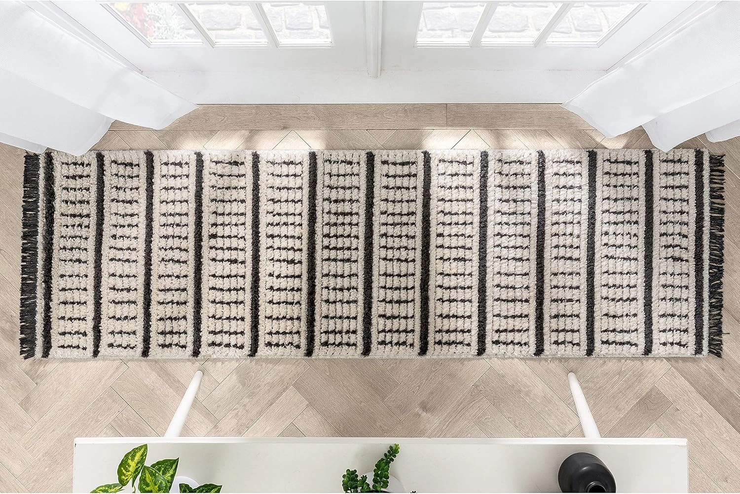 Well Woven Vihno Ivory Tribal Stripes Geometric Pattern Runner Rug 3x10 (2'7" x 7'3")