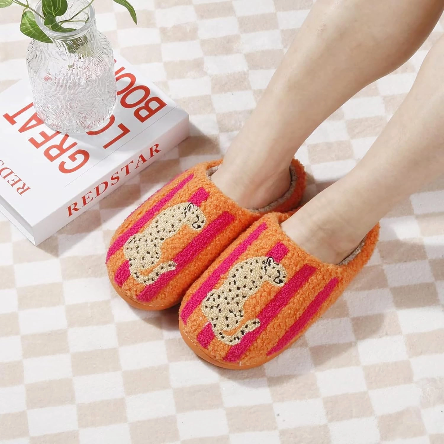 Womens Mens Fluffy Plush Slippers Soft thermal shoesRetro cartoon cute slippers at hom Indoor Outdoor Boys and girls slippers Memory Foam Retro Indoor Outdoor Home Couple Shoes