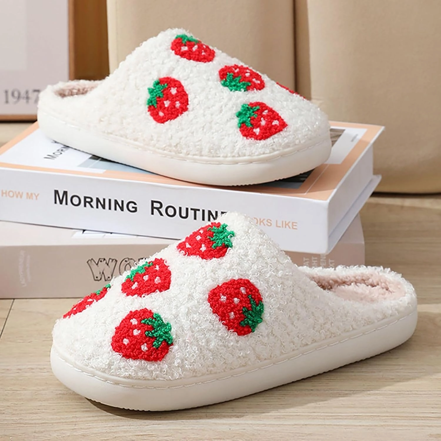Womens Mens Fluffy Plush Slippers Soft thermal shoesRetro cartoon cute slippers at hom Indoor Outdoor Boys and girls slippers Memory Foam Retro Indoor Outdoor Home Couple Shoes