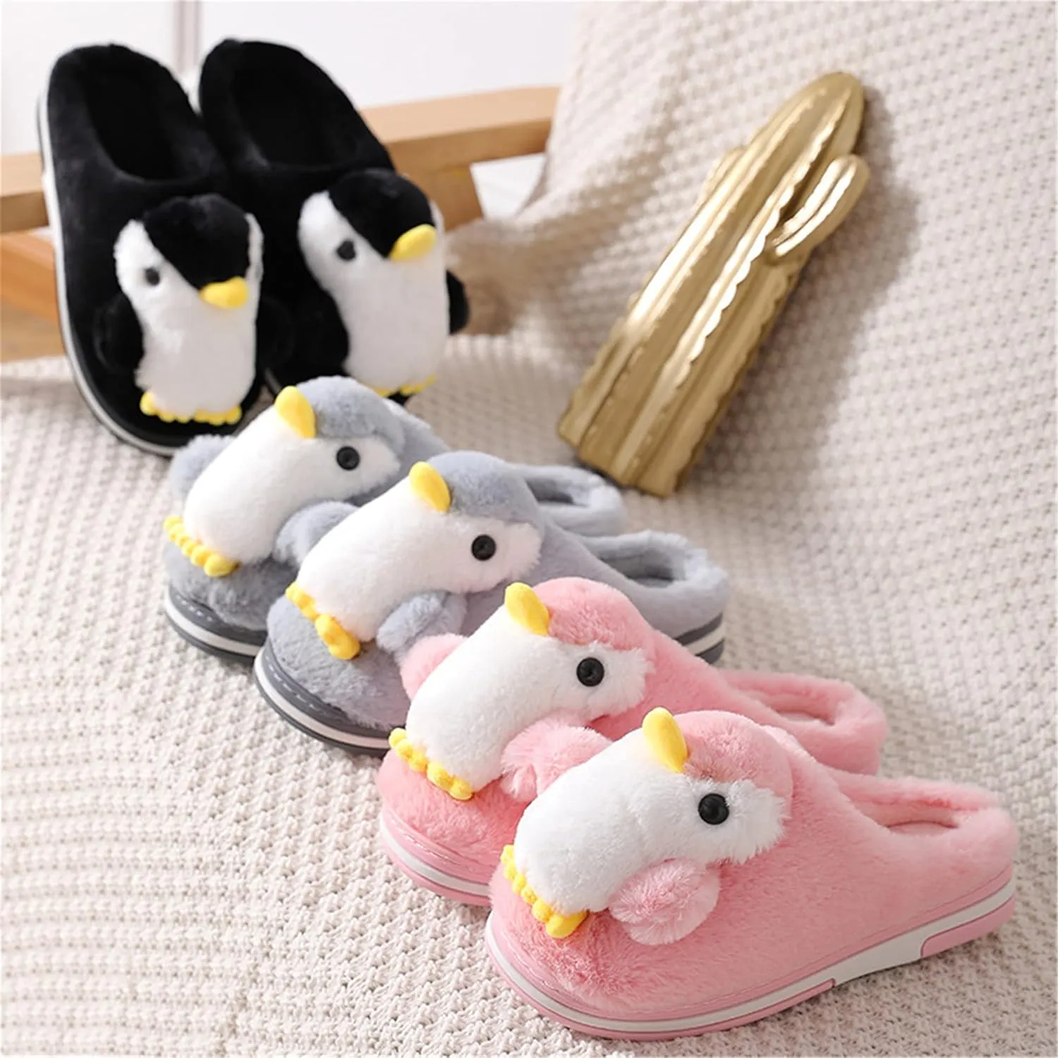 YILANLAN Women's Penguin Plush Warm Animal Home Cute Slippers