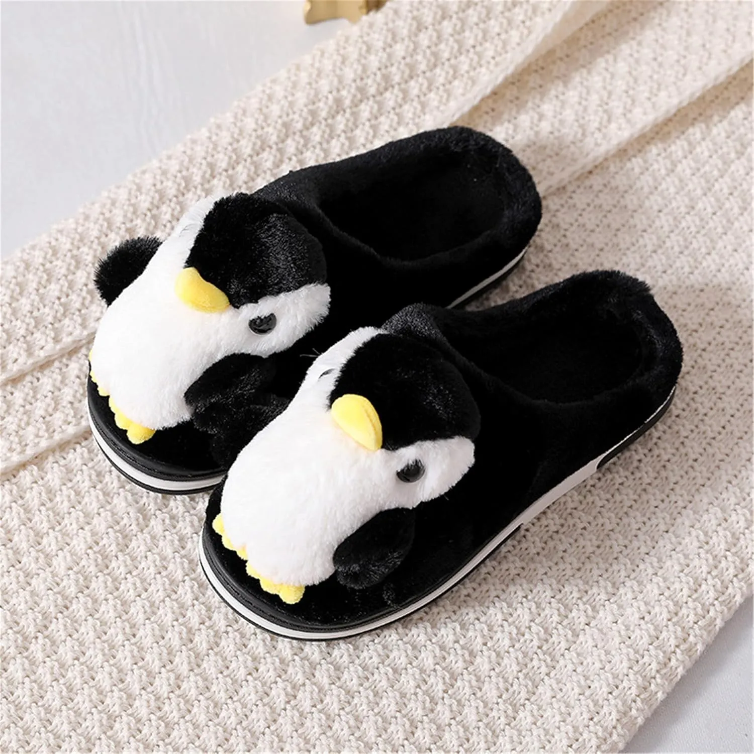 YILANLAN Women's Penguin Plush Warm Animal Home Cute Slippers